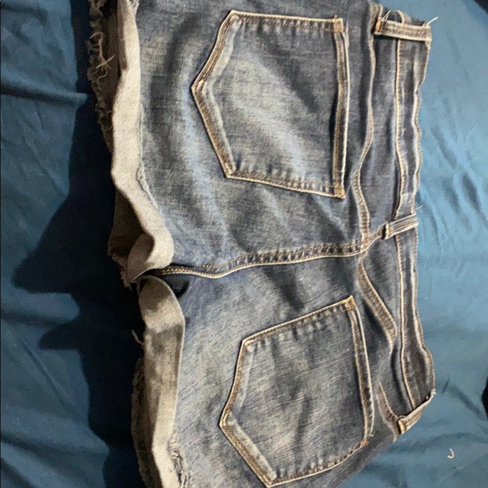 Shorts - Picture 2 of 2